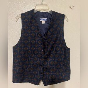 PENDELTON vintage vest. 5 buttons. Navy blue with red and green tiny flowers